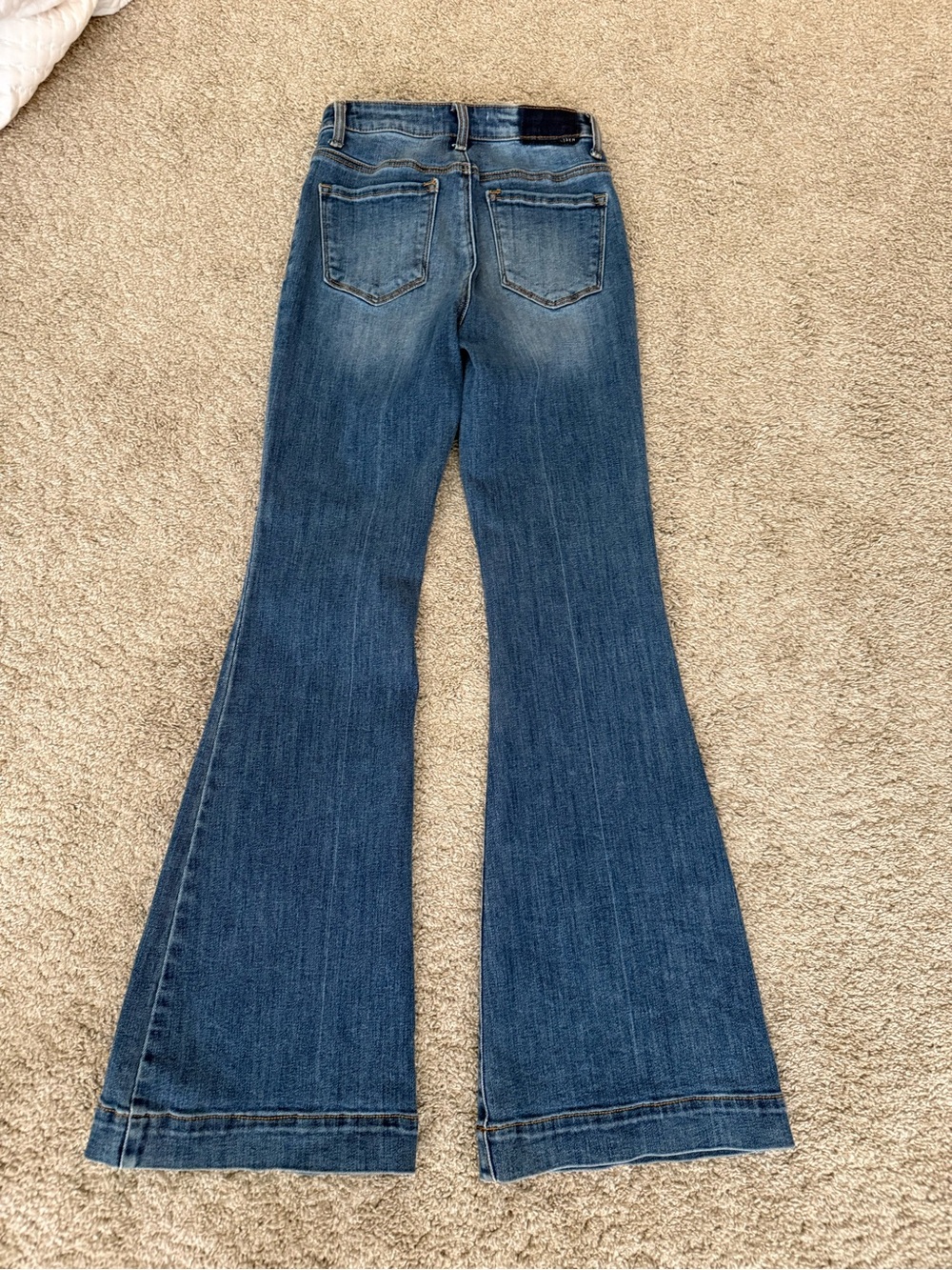 Risen Jeans High Rise Patch Pocket Flare Bell Bottom Medium Wash Size 3 / 26 - Picture 3 of 7